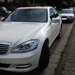 Кортеж из MB S-class W221 и лимузины в городе Астана.