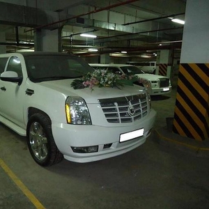 Кортеж. лимузин Cadillac Escalade и MB G-class G63 AMG в городе Астана