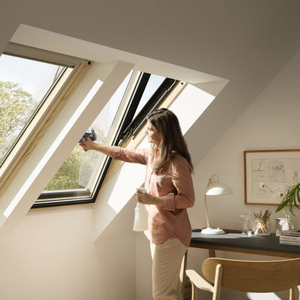 Мансардные окна VELUX OPTIMA,  ручка снизу