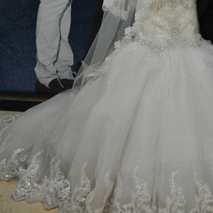Продам свадебное платье эксклюзивного дизайна