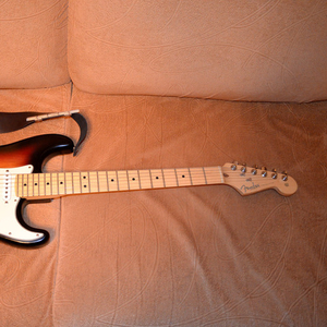 Продам Fender American Standard Stratocaster