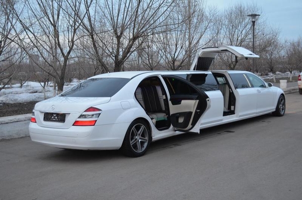 Прокат-аренда лимузина Мерседес Бенц S-class W221 Limo 3