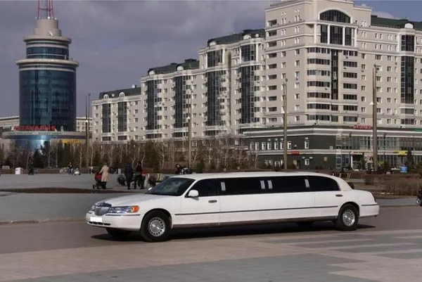 Лимузин Lincoln Town Car для любых мероприятий в городе Астана. 2