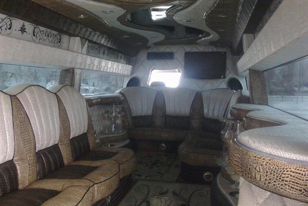 Лимузин Hummer H2 для любых мероприятий в городе Астана. 4
