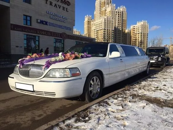 Лимузин Lincoln Town Car для свадьбы в городе Астана. 2