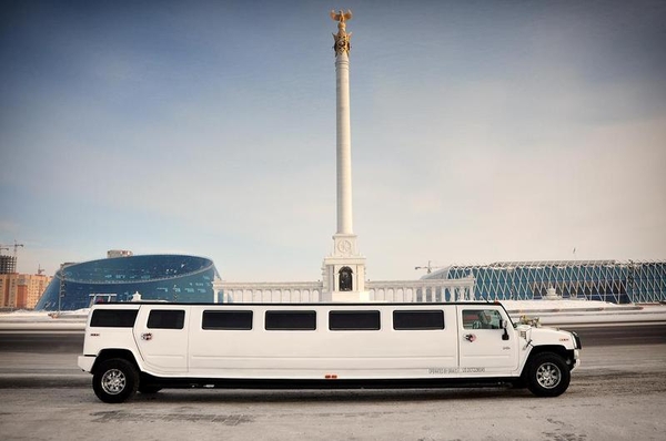 Прокат лимузина Hummer H2 и MB S-class W222 в городе Астана. 3