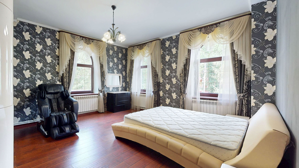 Продается особняк Капалиани,  с выходом на берег реки Пажа. 4
