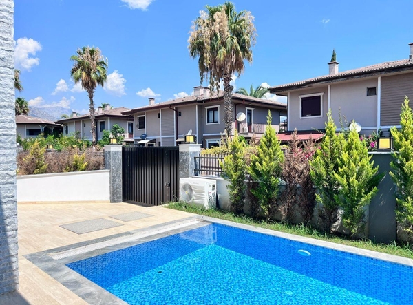 Виллa 3+1 в регионе Кемер,  пос. Чамьюва (Турция) — 200 м от моря.