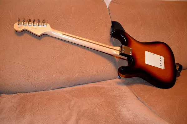 Продам Fender American Standard Stratocaster 2