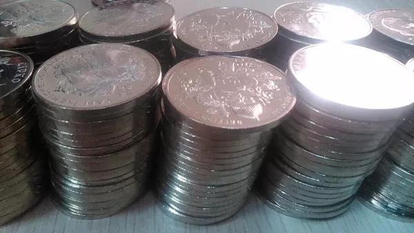 продам юбилейные монеты Казахстана 2